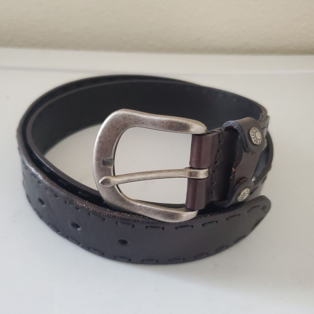 Fossil Dark Brown Leather Belt With A Silver-Toned Buckle Decorative Stitching L